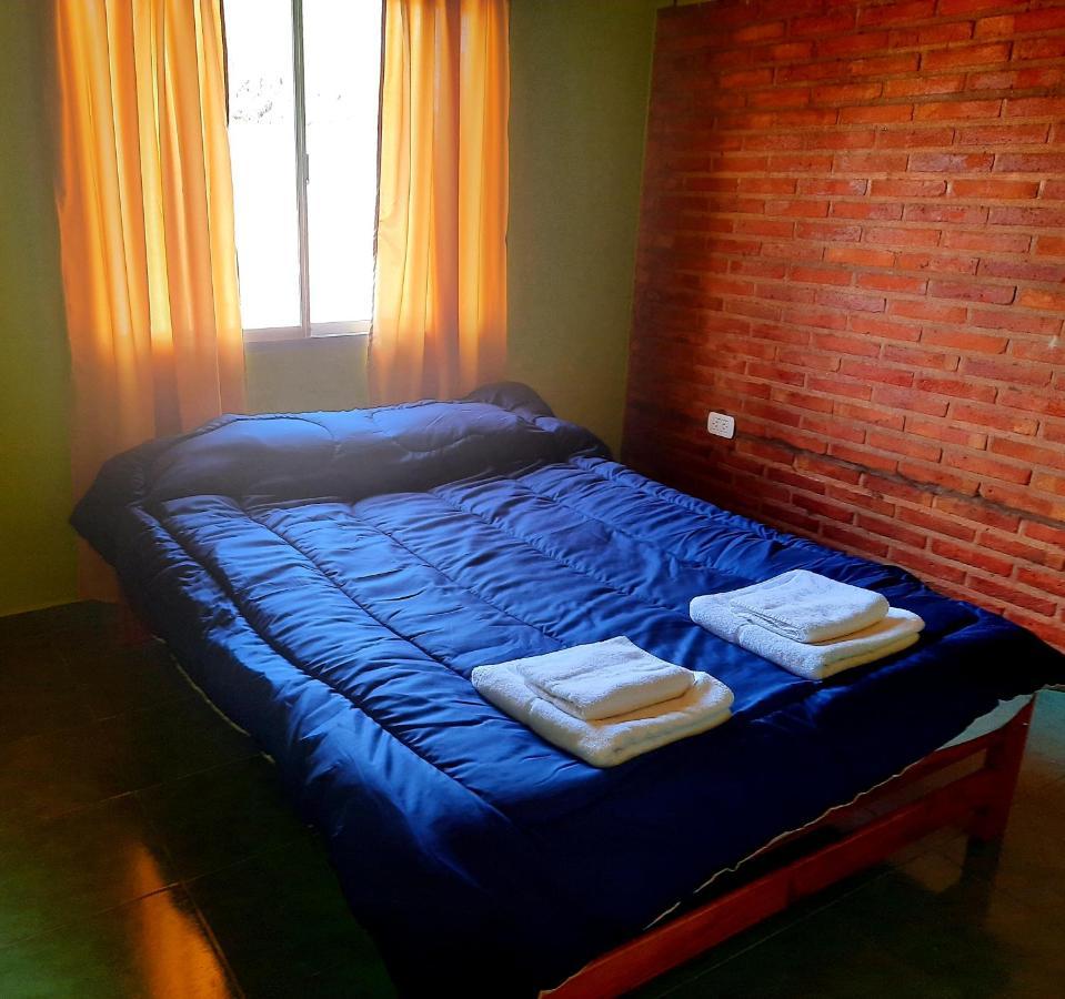 Ruta 20 House *